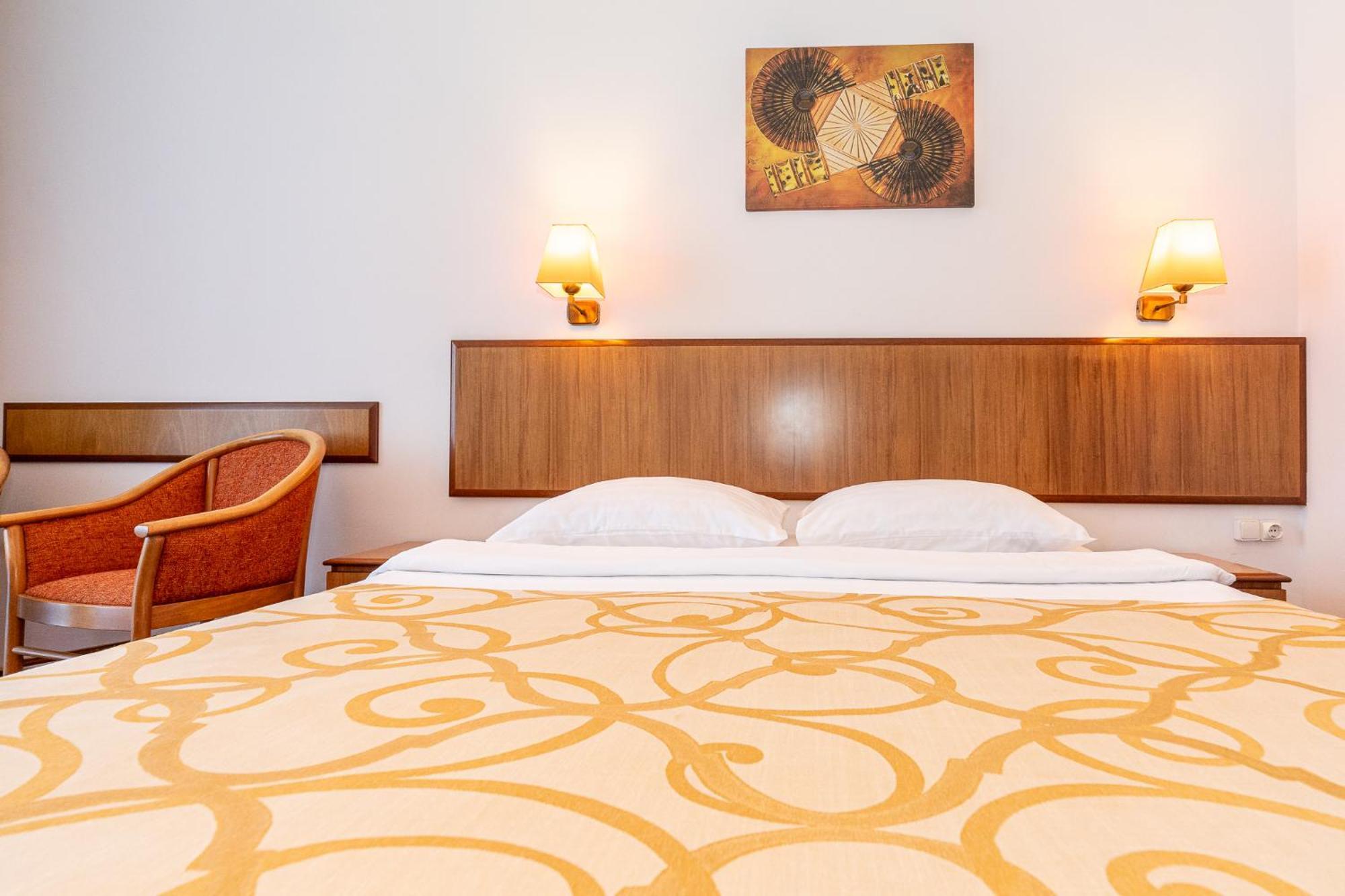 Hotel Safir Blue