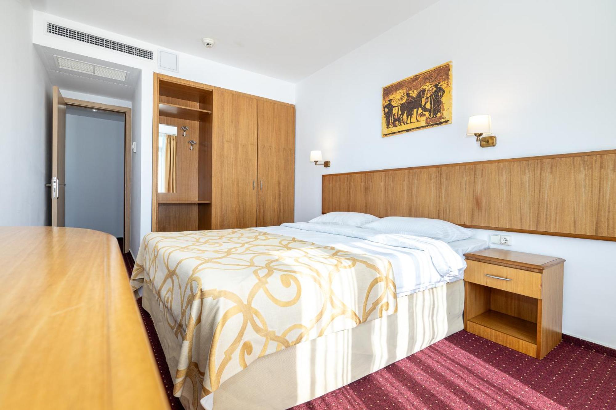 Hotel Safir Blue