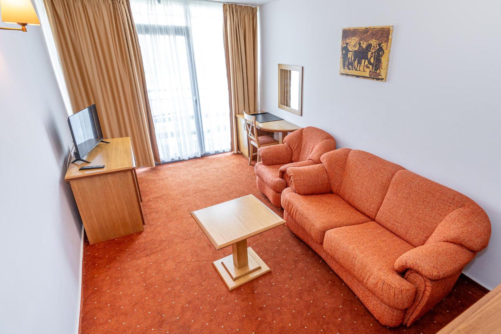 Safir Blue Hotel 3*